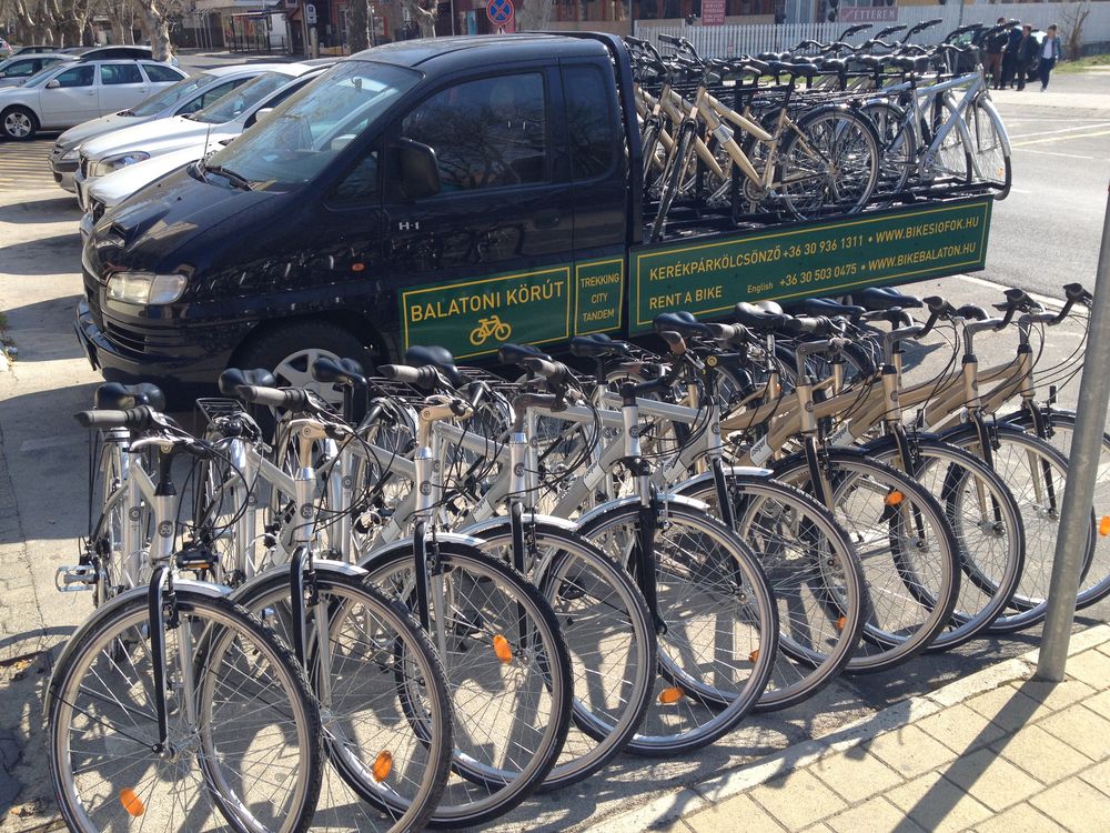 A Bike Siófok üzlete a Petőfi sétányon